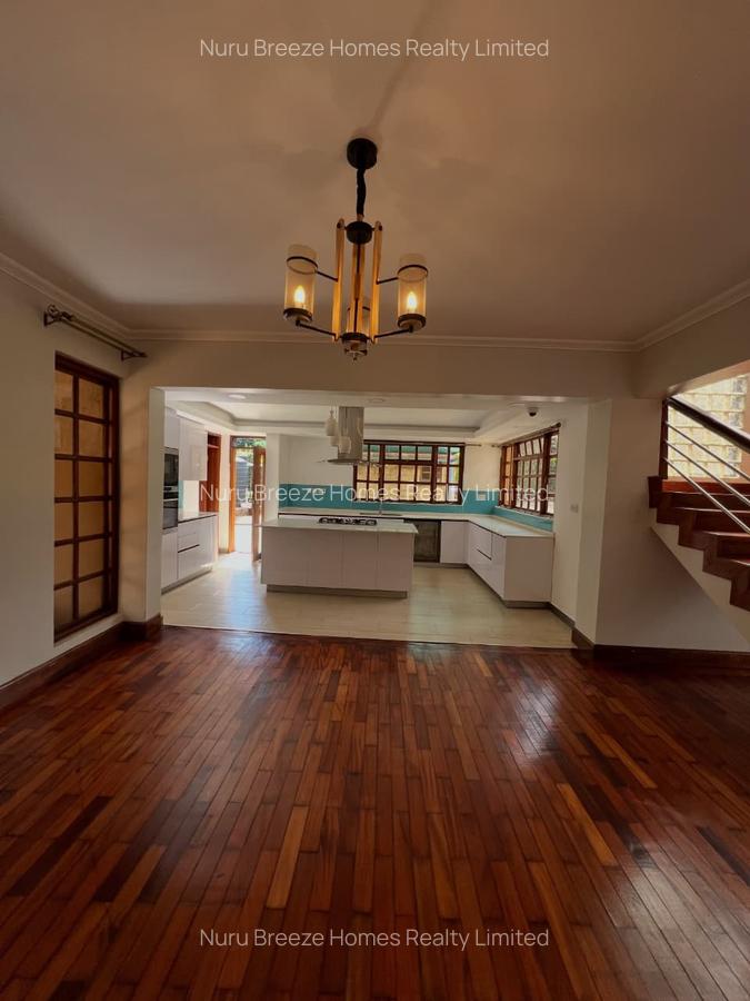 4 Bed House with En Suite in Runda - 3