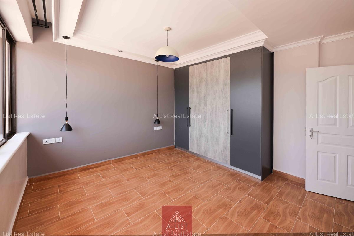 2 Bed Apartment with En Suite at Lantana Road - 9