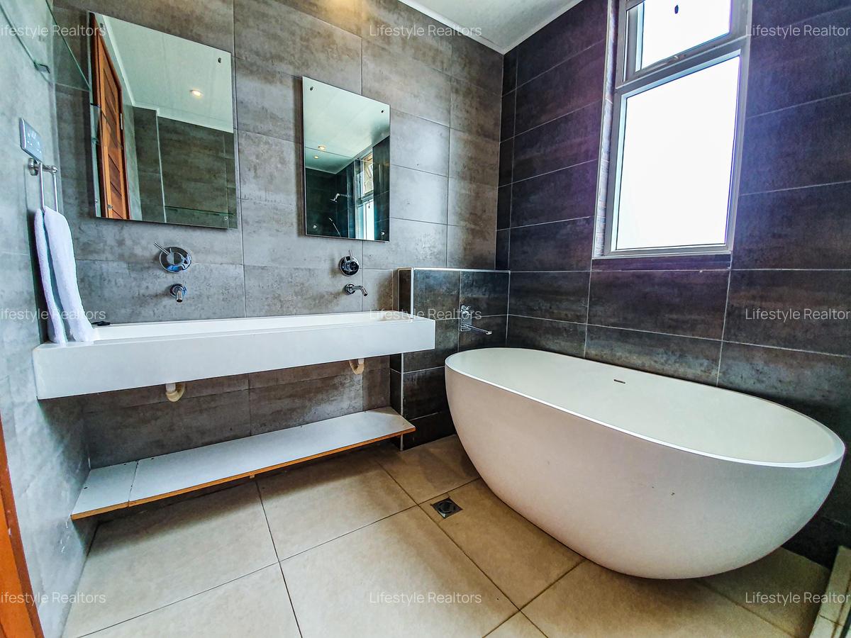 Serviced 2 Bed Apartment with En Suite at Kikambala - 4