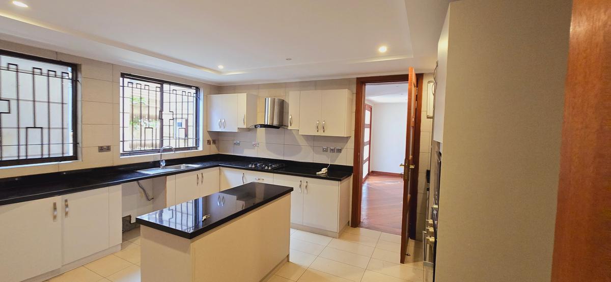 5 Bed Villa with Staff Quarters at Mzima Springs - 4