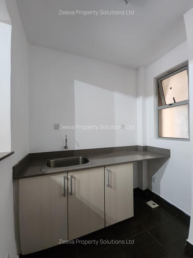 2 Bed Apartment with En Suite in Westlands Area - 5