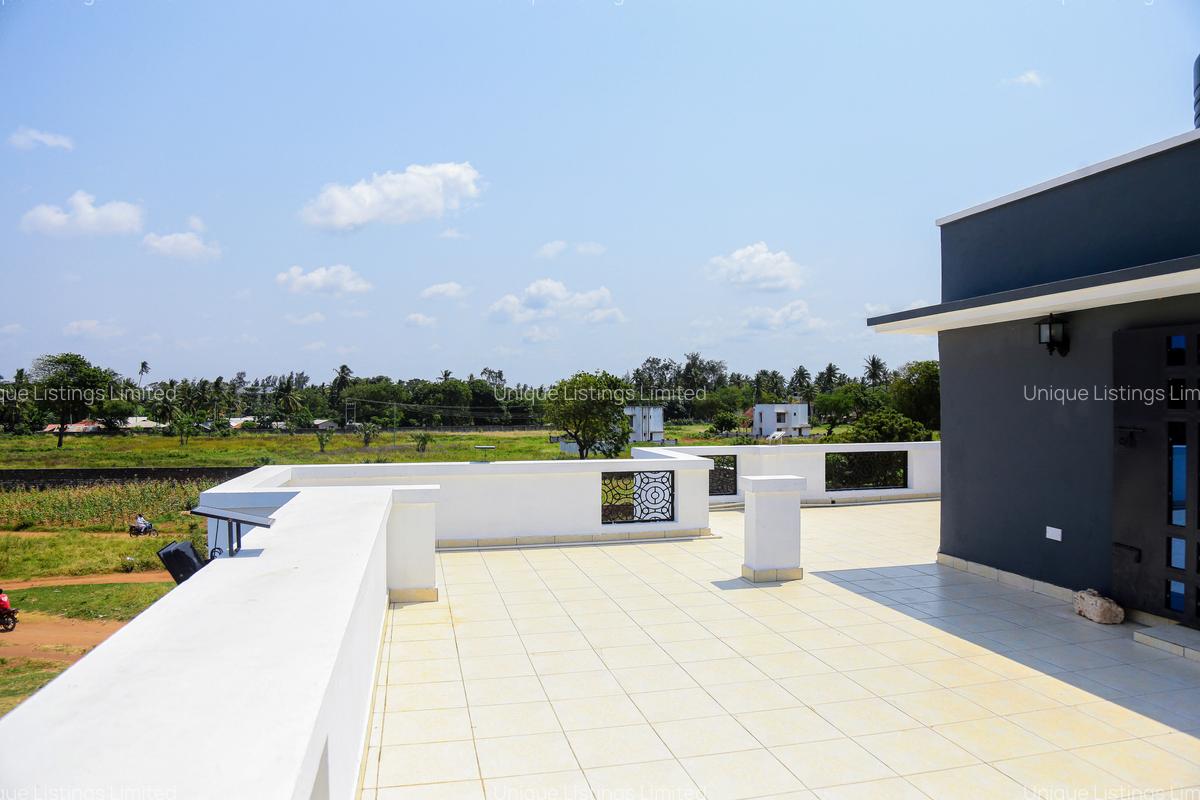 3 Bed House with En Suite in Mtwapa - 16