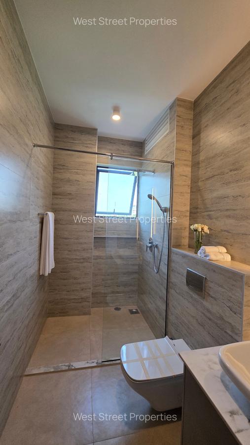 2 Bed Apartment with En Suite at Riverside Drive - 8