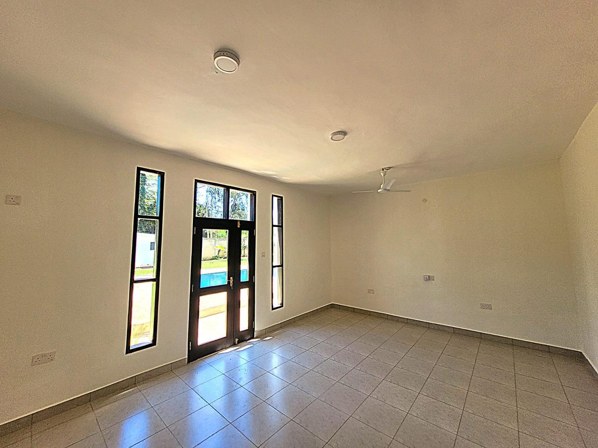 3 Bed Villa with En Suite in Diani - 9