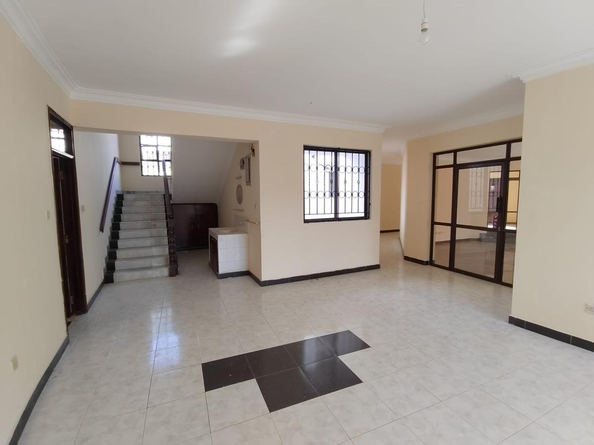 7 Bed House with En Suite at Nyali - 4