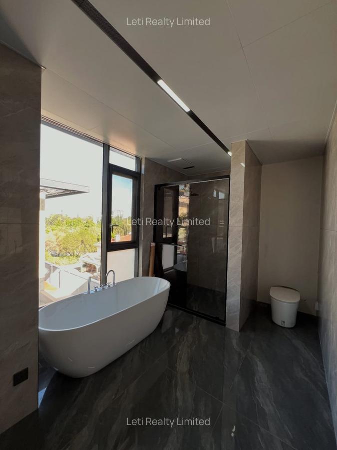 5 Bed Townhouse with En Suite in Lavington - 8