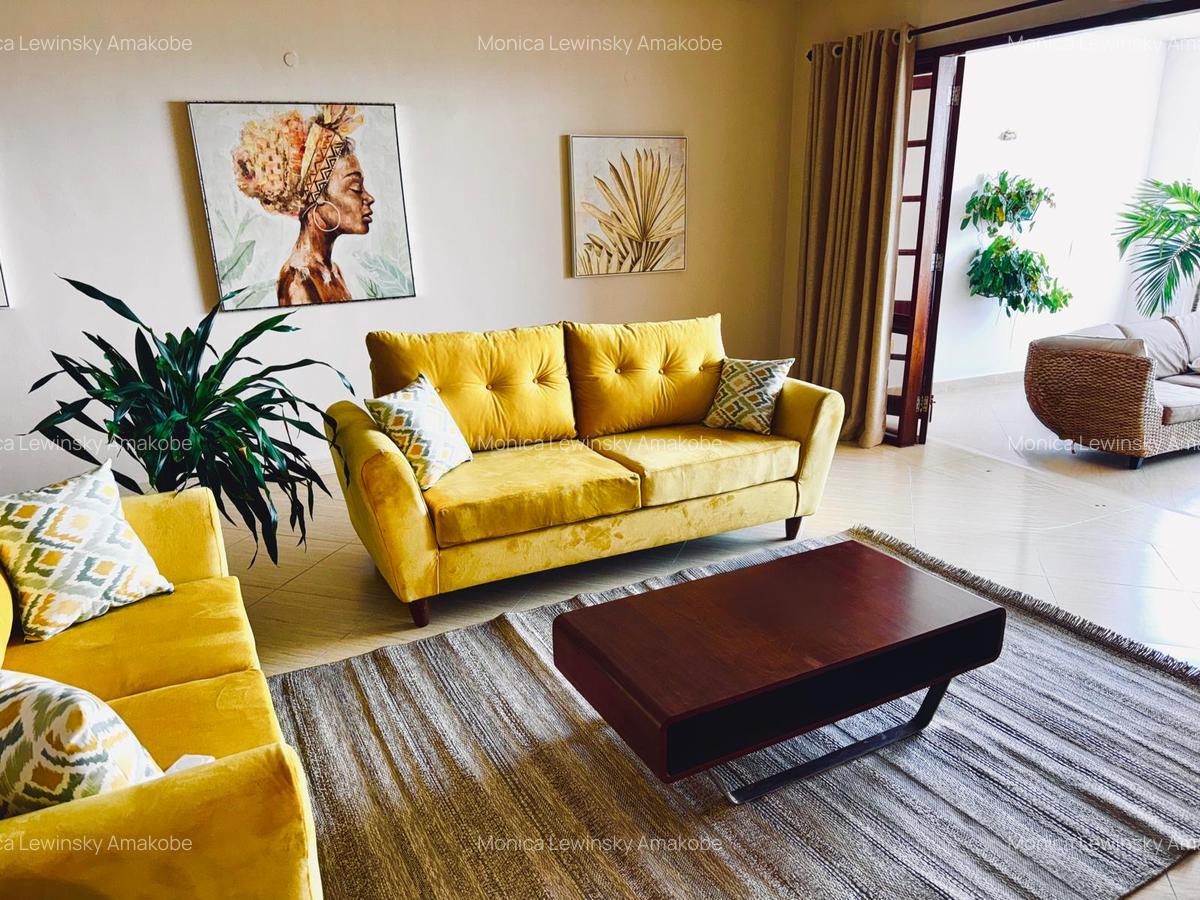 Serviced 2 Bed Apartment with En Suite at Serena Road - 2