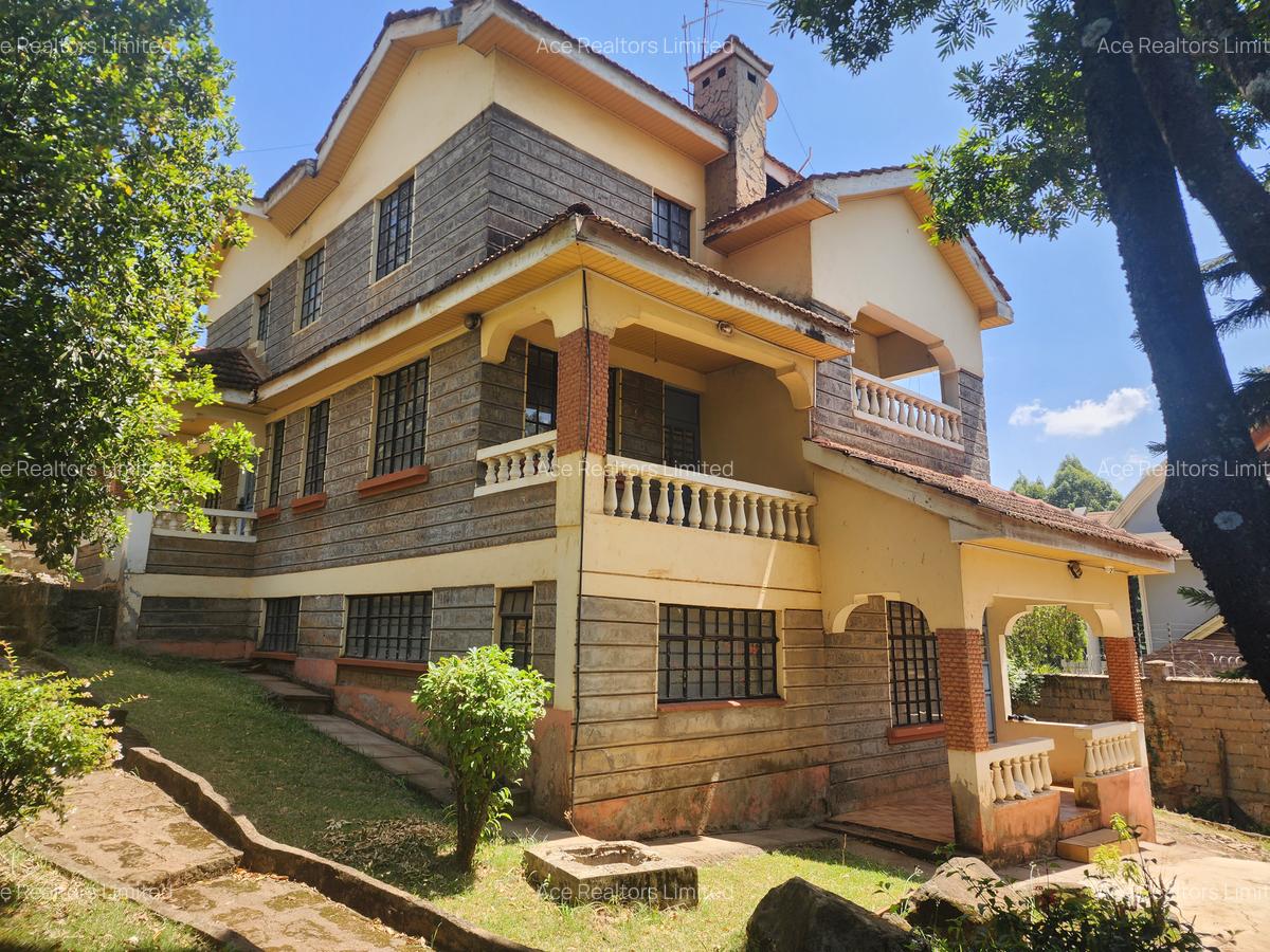 4 Bed House with En Suite at Mushroom Road - 9