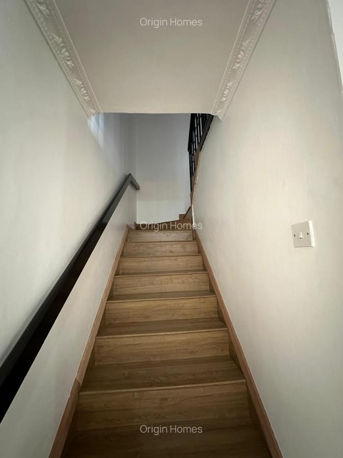 3 Bed Townhouse with En Suite at Westlands - 15