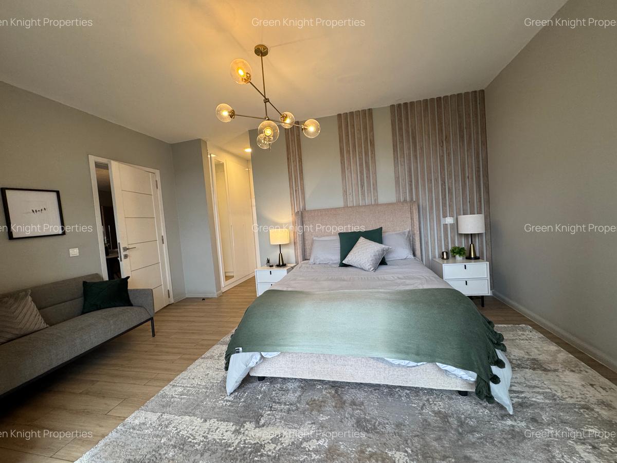 Serviced 2 Bed Apartment with En Suite in Lavington - 11