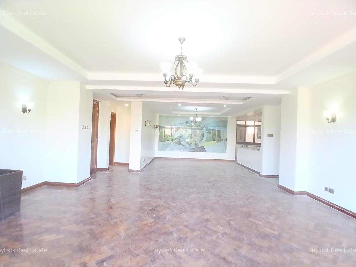 3 Bed Apartment with En Suite at Riverside - 9