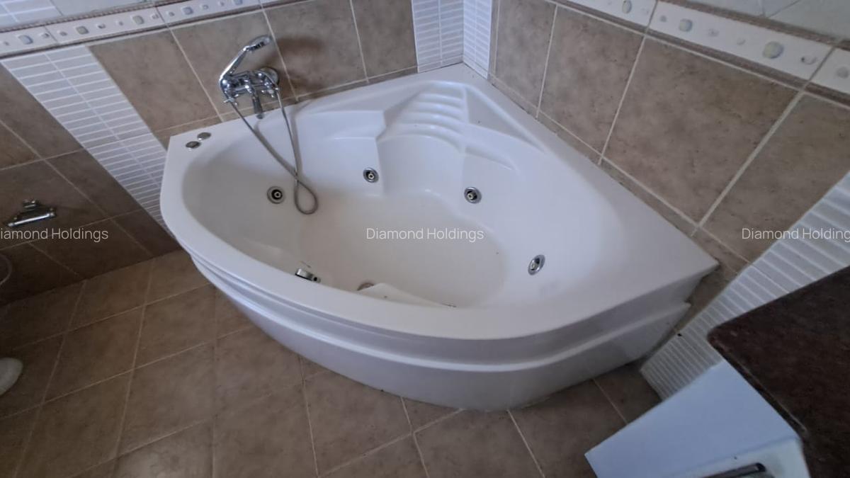 4 Bed Townhouse with En Suite in Westlands Area - 5