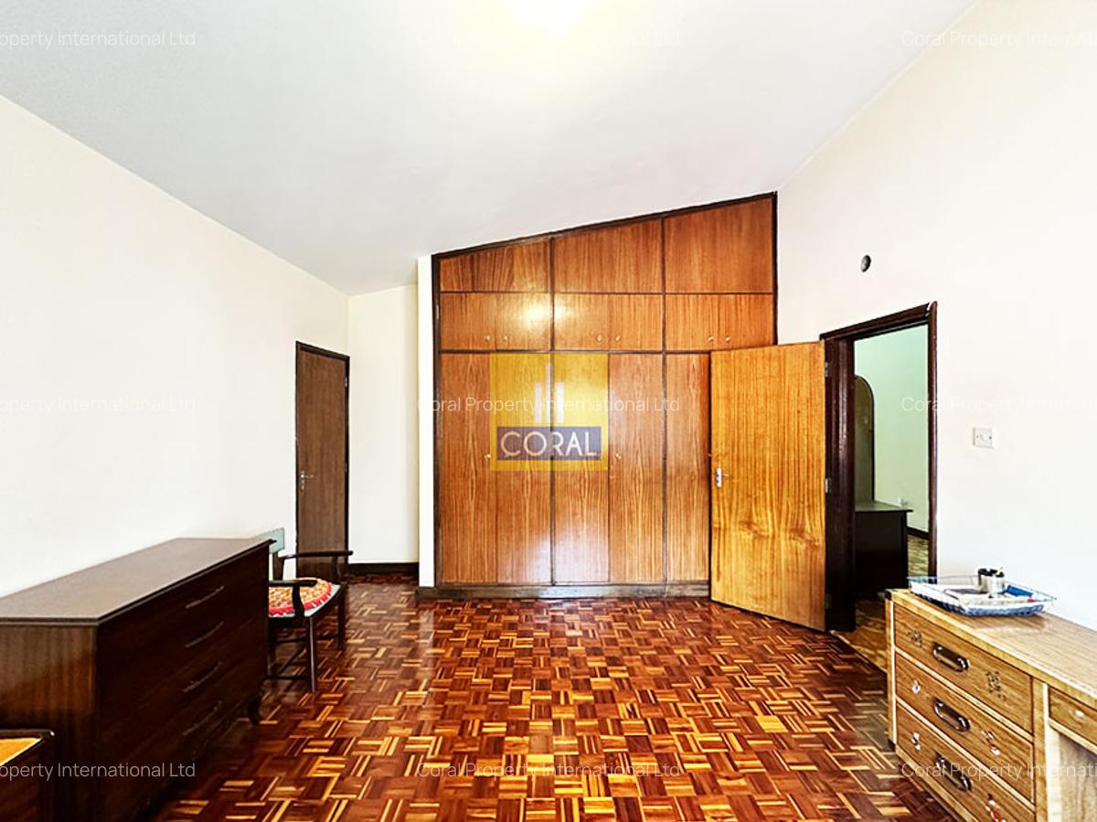 5 Bed House with Staff Quarters in Nyari - 11