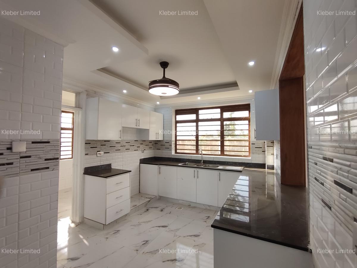 4 Bed Townhouse with En Suite in Kikuyu Town - 4