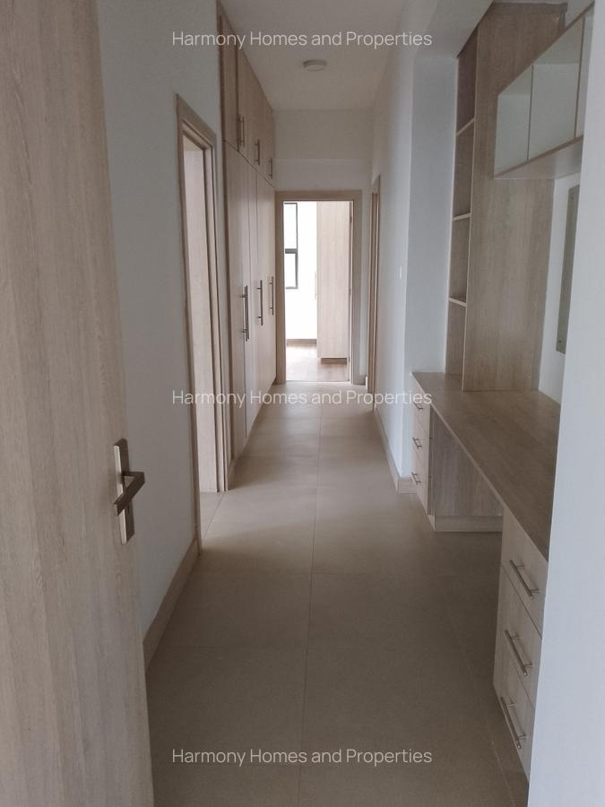 3 Bed Apartment with En Suite at Parklands - 7