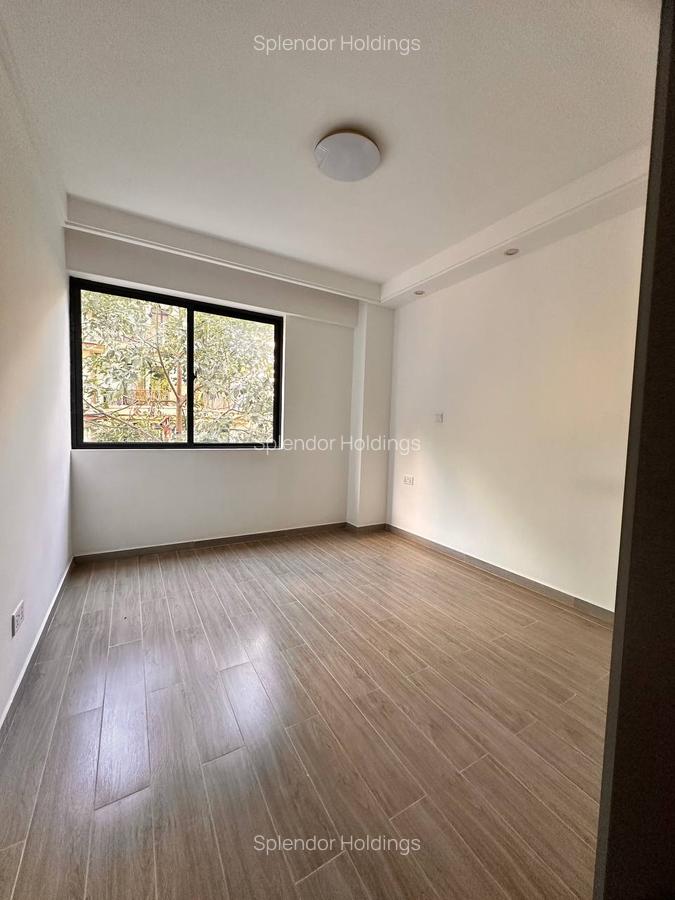 Serviced 2 Bed Apartment with En Suite in Riverside - 4