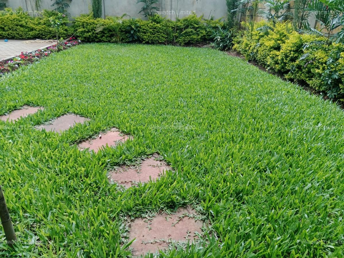 5 Bed House with En Suite at Bamburi Estate - 2