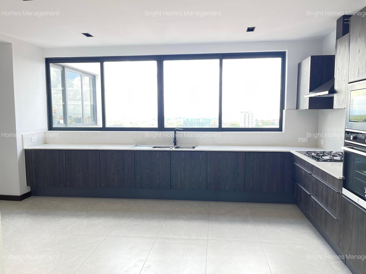 Furnished 5 Bed Apartment with En Suite in Westlands Area - 12