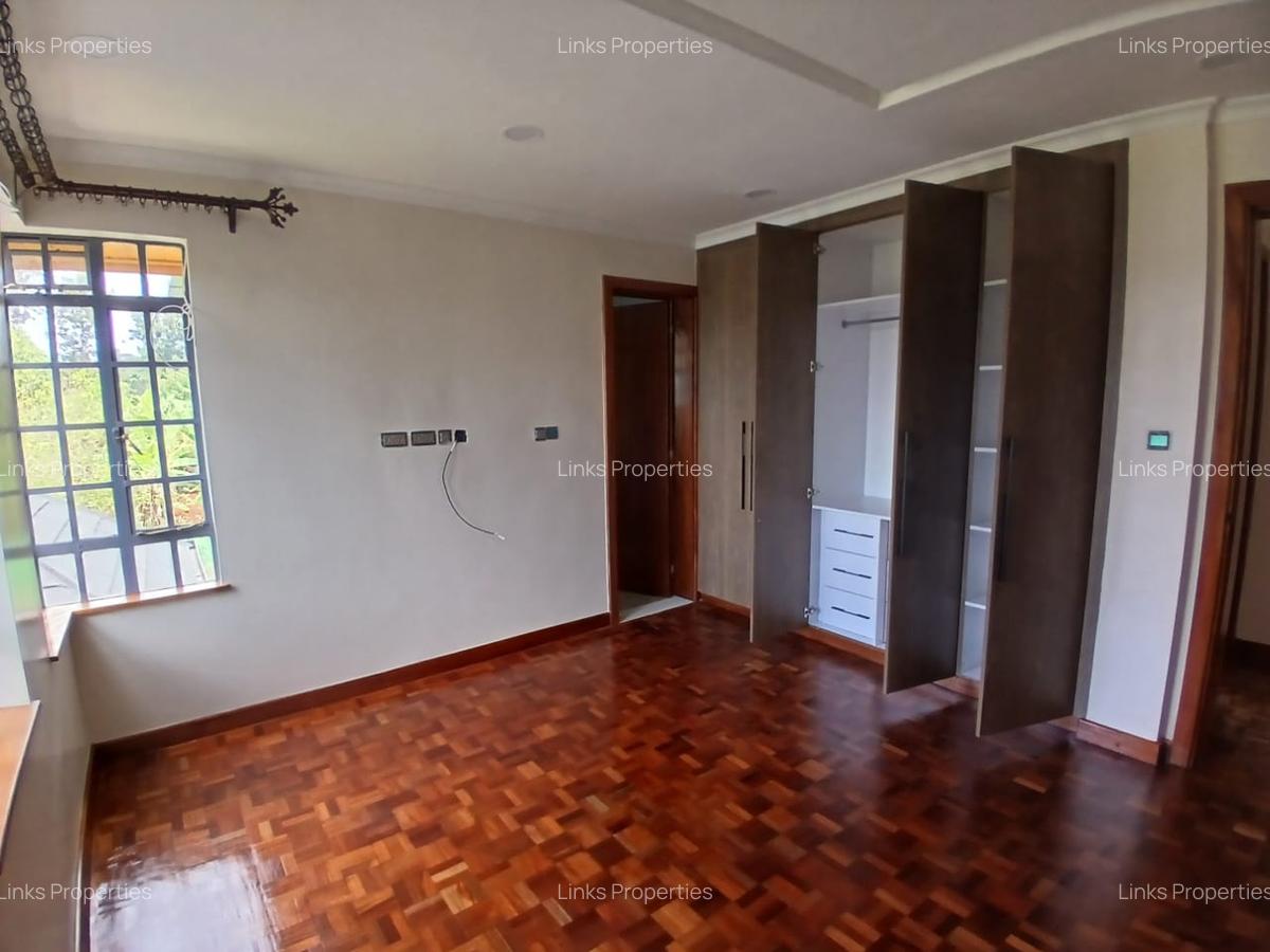 5 Bed Townhouse with En Suite at Karen - 9