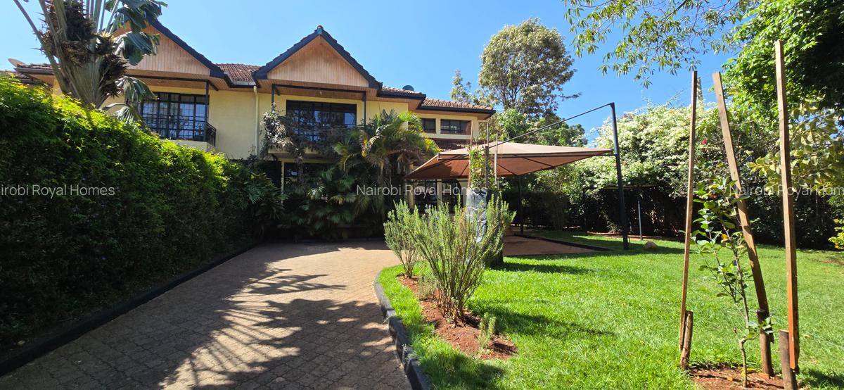4 Bed Townhouse with En Suite at Lavington Green - 3