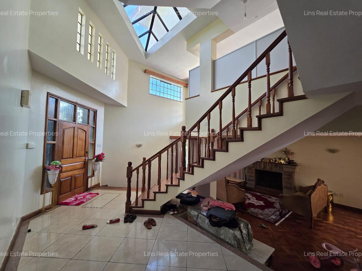 4 Bed Townhouse with En Suite in Spring Valley - 15