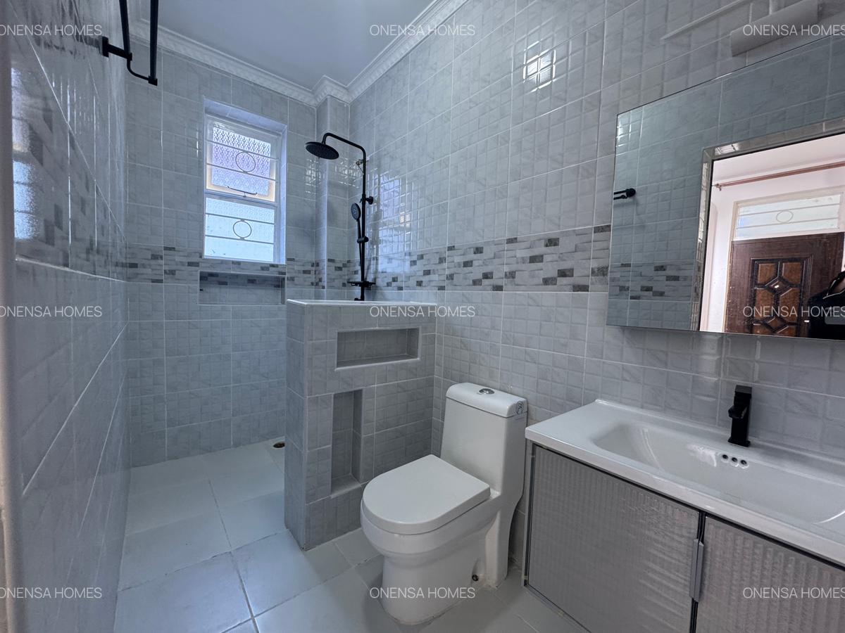 4 Bed Townhouse with En Suite in Kitengela - 13