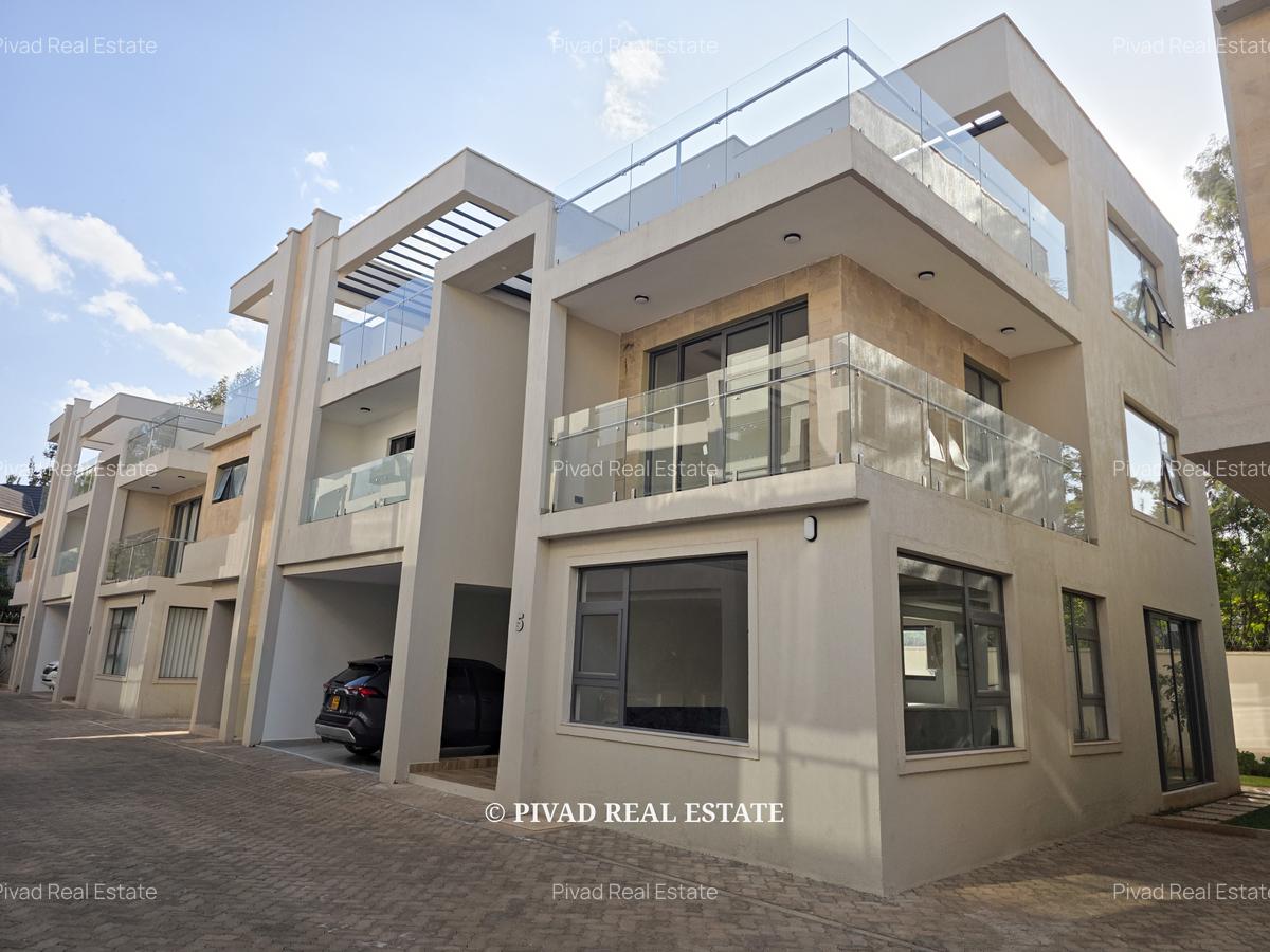 5 Bed Townhouse with Garden in Lavington - 1