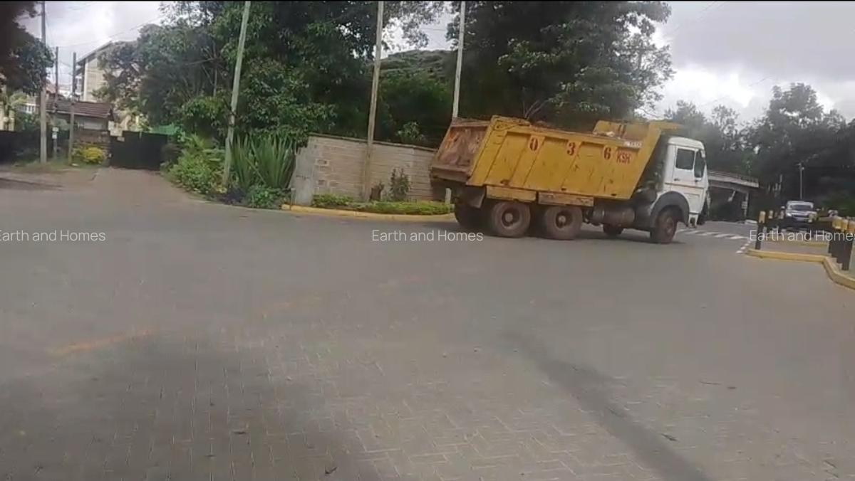 Serviced 1 Bed Apartment with En Suite at 14Th River Side Drive - 3