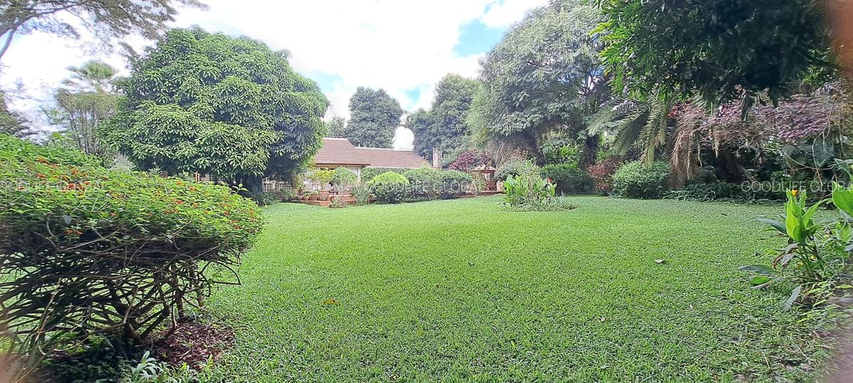 2 Bed House with En Suite at Rosslyn - 1