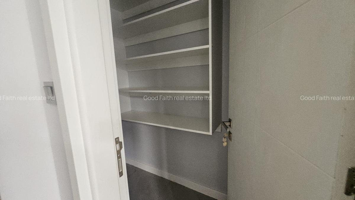 5 Bed Townhouse with En Suite in Kiambu Road - 10