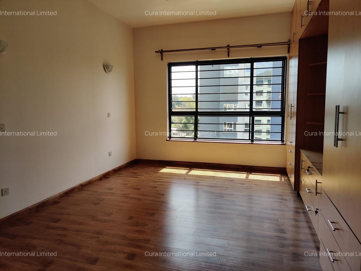 3 Bed Apartment with En Suite in Westlands Area - 4