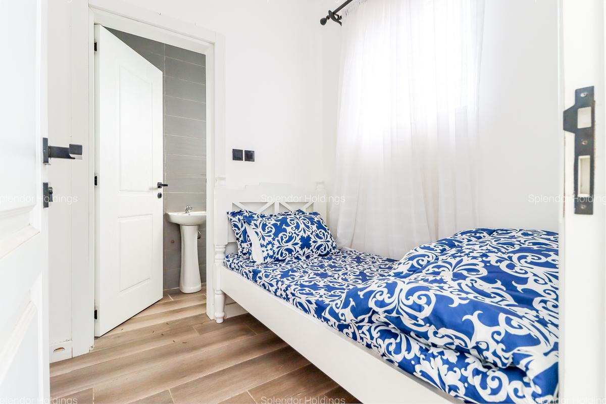 4 Bed Townhouse with En Suite in South C - 17