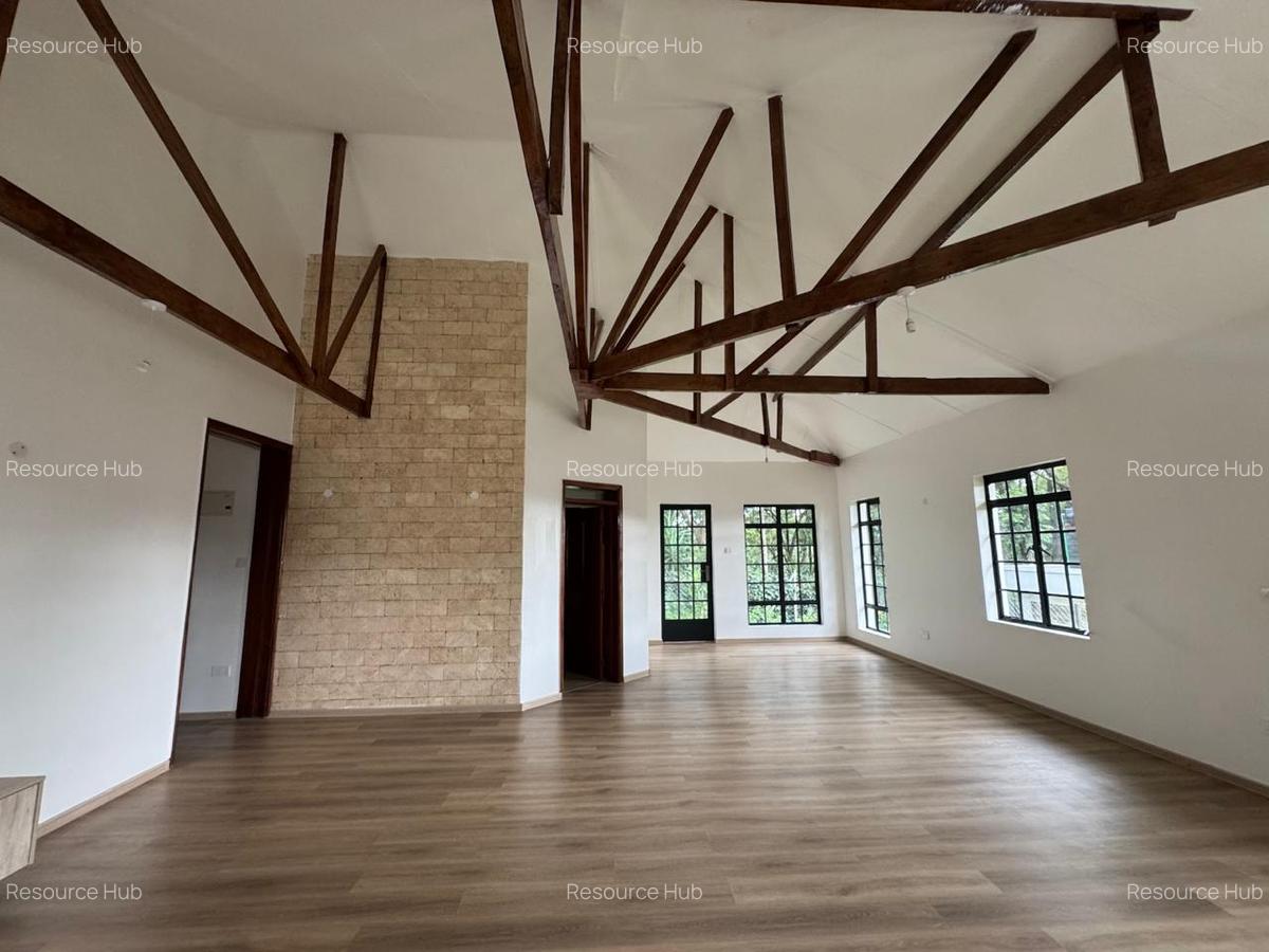3 Bed House with En Suite at Next To The Hub - 6