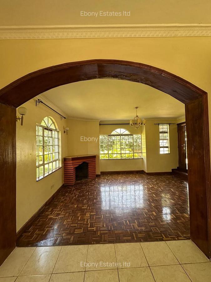 4 Bed Villa with En Suite in Lavington - 5