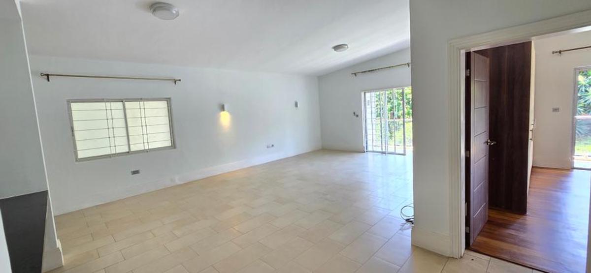 3 Bed Apartment with En Suite at Westlands - 10