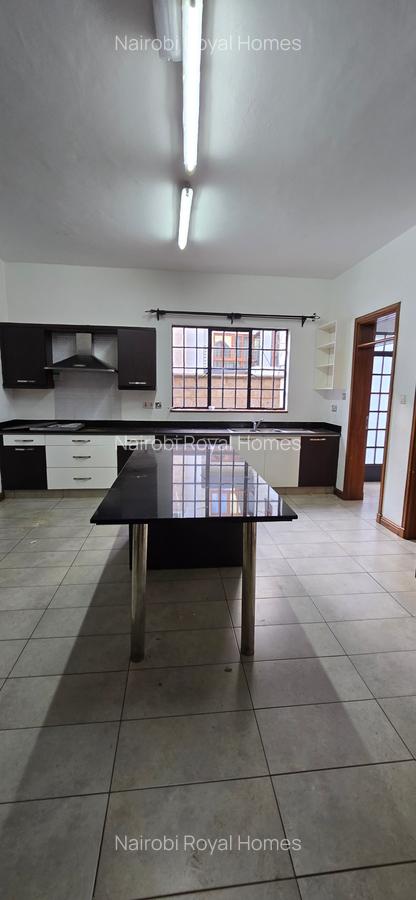 5 Bed Townhouse with En Suite at Lavington Green - 10