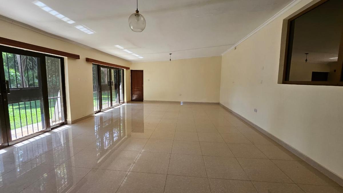 4 Bed House with En Suite at Old Runda - 11