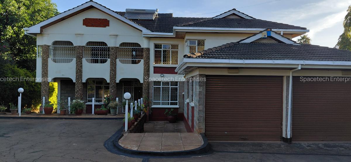 4 Bed House with En Suite in Runda - 1