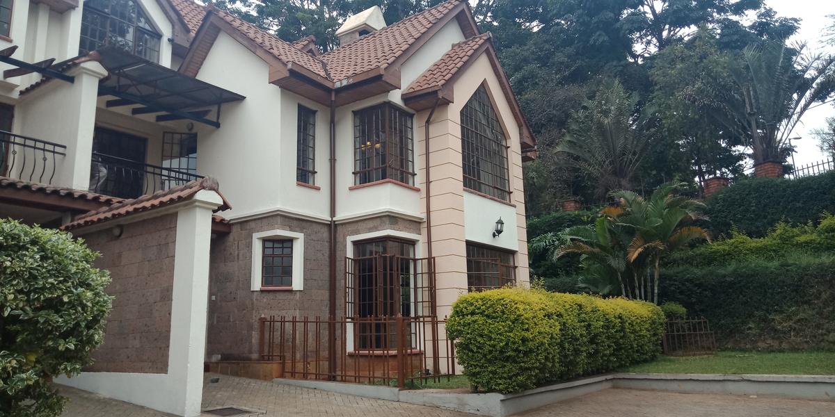 5 Bed Townhouse with En Suite in Lavington - 6