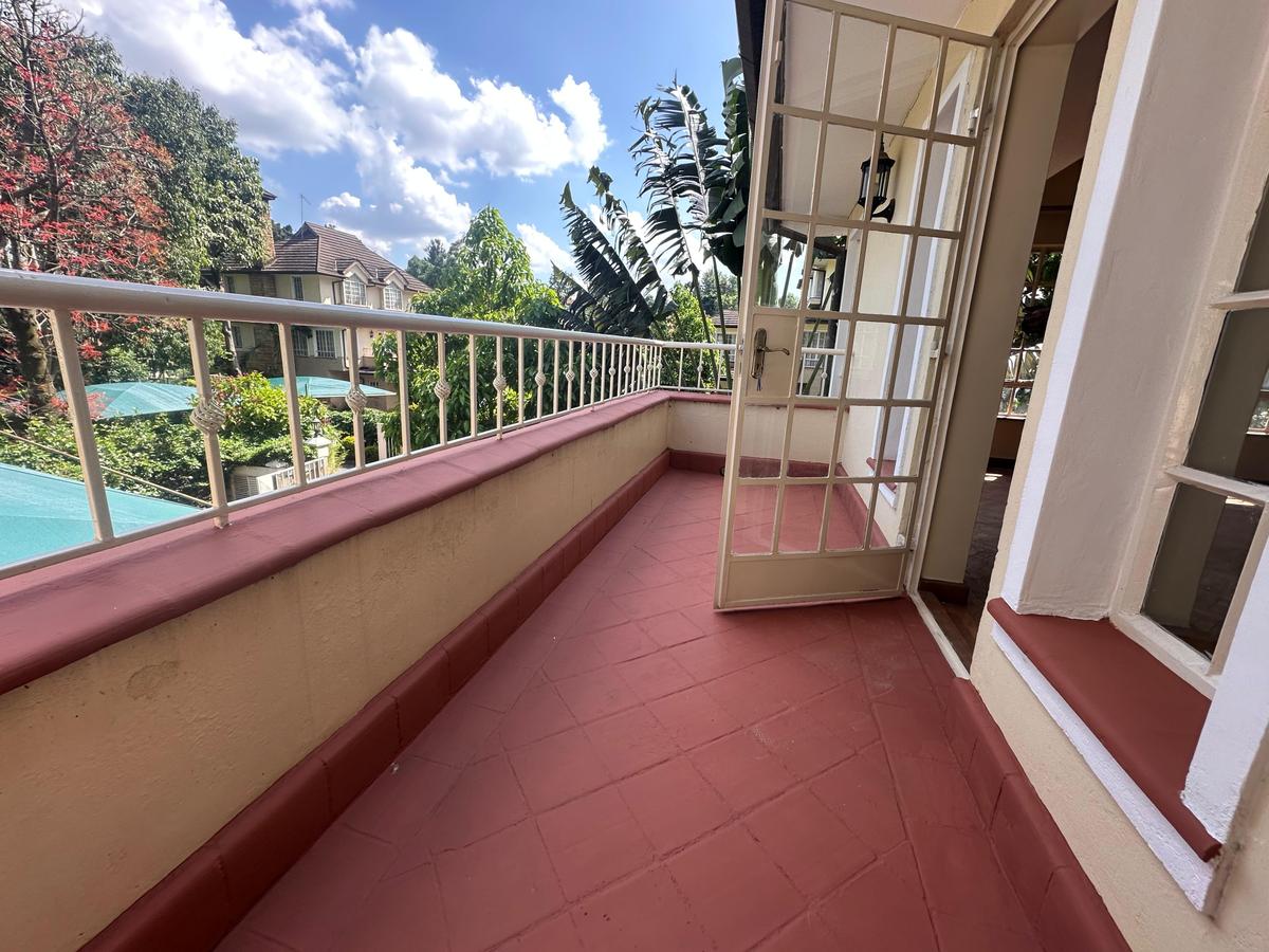 5 Bed Apartment with En Suite at Lavington - 7