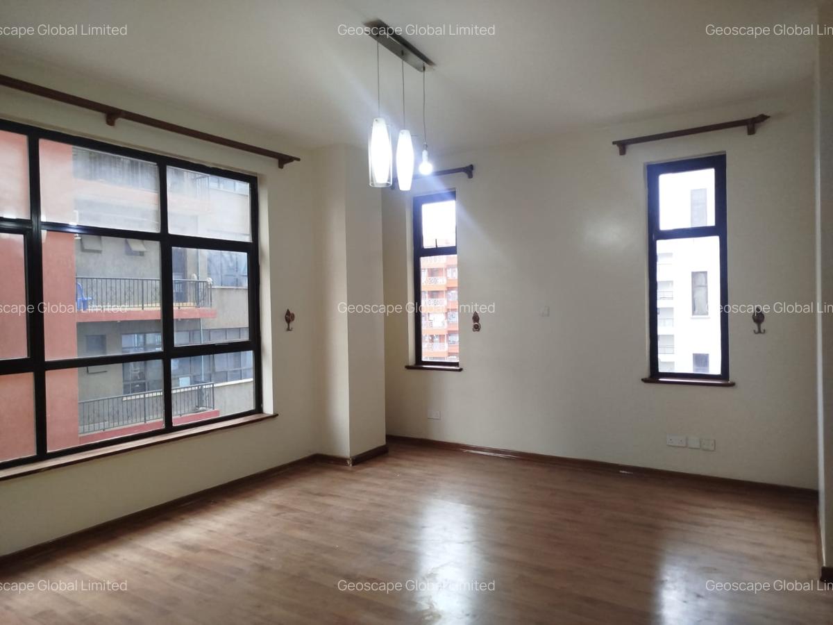 4 Bed Apartment with En Suite in Westlands Area - 4