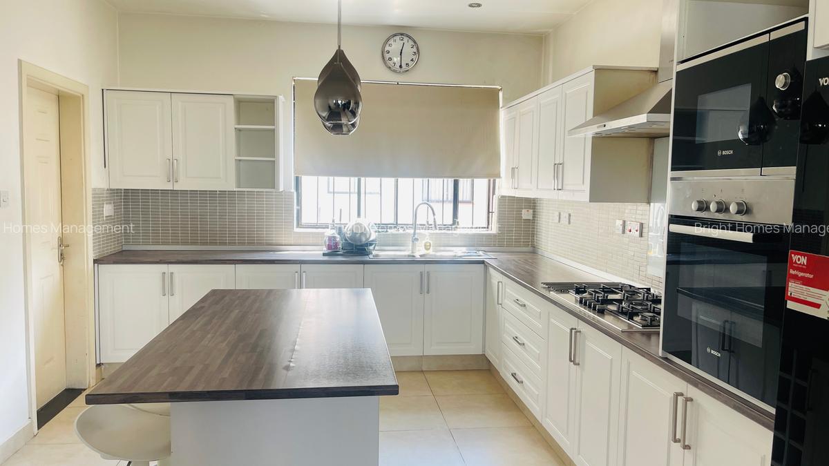 3 Bed Apartment with En Suite in Kileleshwa - 11