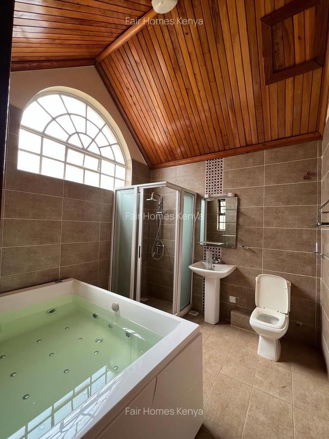5 Bed Townhouse with En Suite at Lavington Green - 7