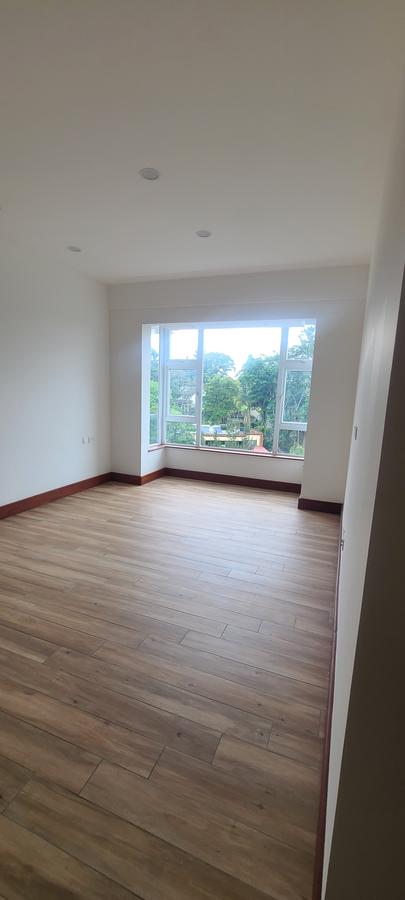 3 Bed Apartment with En Suite in Westlands Area - 2