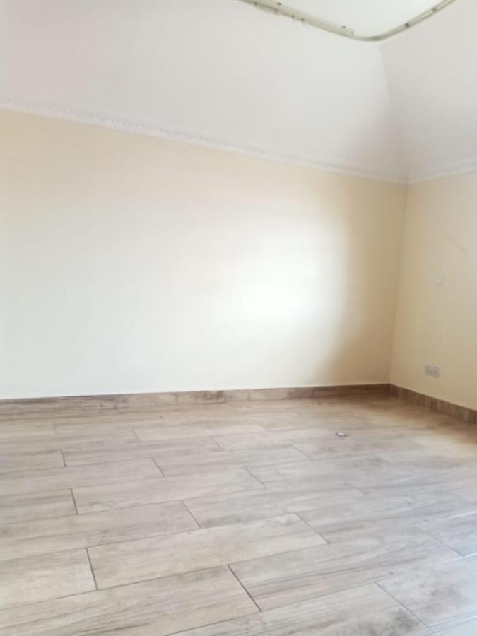 4 Bed Apartment with En Suite at Fourways Junction Estate - 20