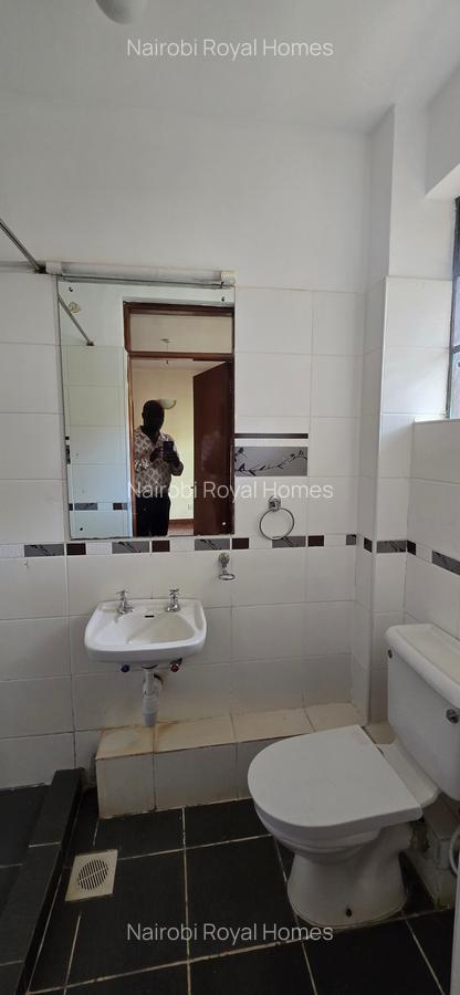 3 Bed Apartment with En Suite at Oak Wood 45 - 13