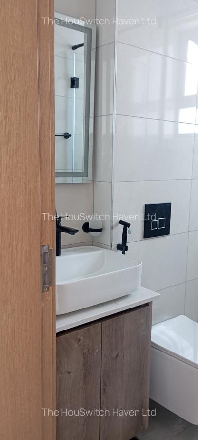 3 Bed Apartment with En Suite at Brookside Gardens - 12
