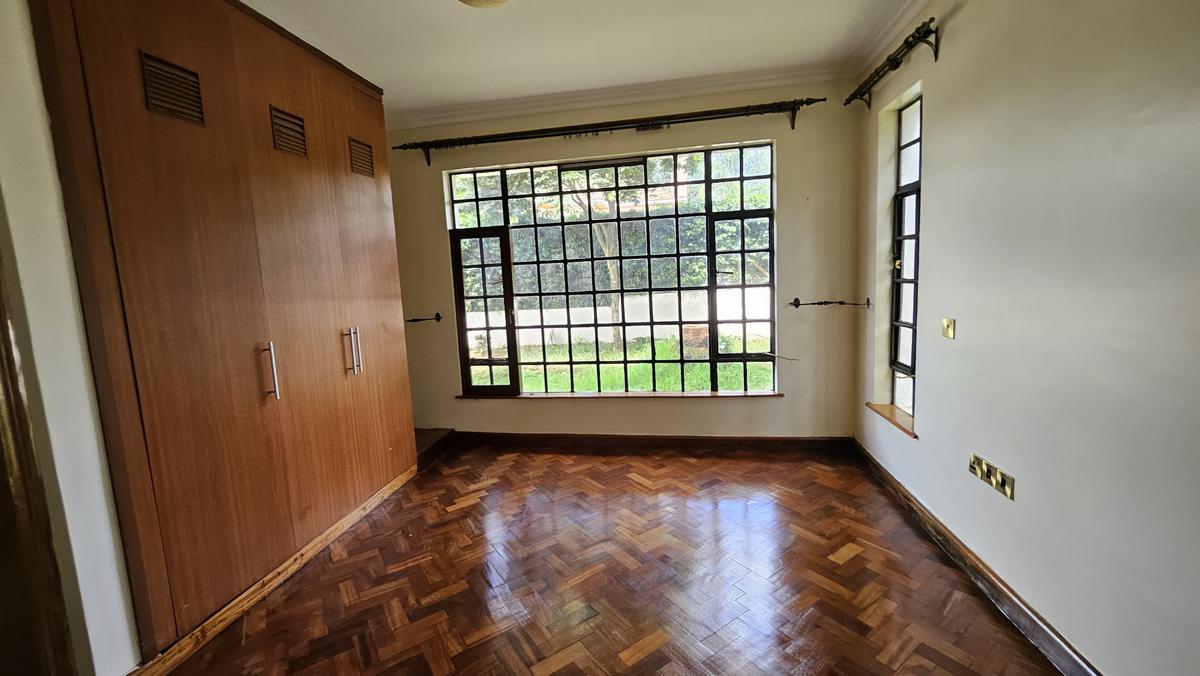4 Bed Townhouse with En Suite in Kiambu Road - 15