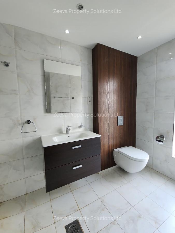 2 Bed Apartment with En Suite in Rhapta Road - 13