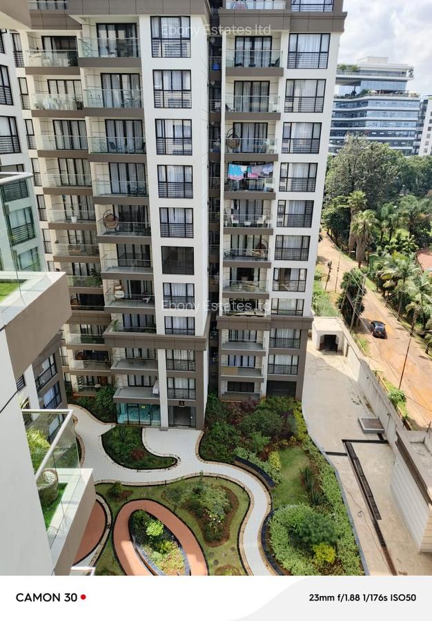 3 Bed Apartment with En Suite in Riverside - 10